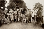 Zdjęcie na https://www.viapoland.com/ - portal informacyjny: Świat cyklistów w starej fotorafii
