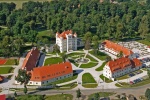 Zdjęcie na https://www.viapoland.com/ - portal informacyjny: Na wiosnę szlakiem pałaców Dolnego Śląska