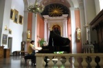 Zdjęcie na https://www.viapoland.com/ - portal informacyjny: Maestra Man Li Szczepańska na Letnim Festiwalu Chopinowskim w Brochowie