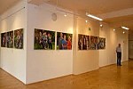Zdjęcie na https://www.viapoland.com/ - portal informacyjny: Portret Rodzinny - wystawa fotografii Ewy Wieliczko