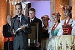 Zdjęcie na https://www.viapoland.com/ - portal informacyjny: Katolicki Nobel dla Zespołu Pieśni i Tańca Śląsk