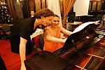Zdjęcie na https://www.viapoland.com/ - portal informacyjny: Agnieszka Grochowicz: recital piosenek autorskich w Krakowie