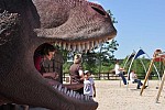 Zdjęcie na https://www.viapoland.com/ - portal informacyjny: Dinozaury wędrują!