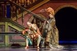 Zdjęcie na https://www.viapoland.com/ - portal informacyjny: Porcja ogromnej radości, czyli Don Pasquale w Operze Krakowskiej 