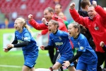 Zdjęcie na https://www.viapoland.com/ - portal informacyjny: Piłka nożna jest kobietą, czyli piłkarki o męskiej pasji na Dzień Kobiet
