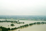 Zdjęcie na https://www.viapoland.com/ - portal informacyjny: Zdjęcia lotnicze wezbranej Odry w Raciborzu
