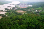 Zdjęcie na https://www.viapoland.com/ - portal informacyjny: Zdjęcia lotnicze wezbranej Odry w Raciborzu
