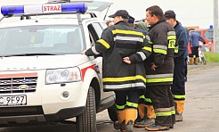  Strażacy pompują w Siedliskach