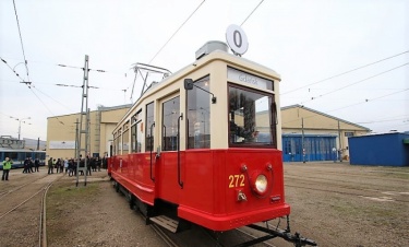 Historyczny tramwaj Ring wyjechał na ulice Krakowa