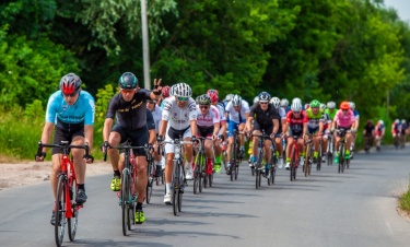 Kolarskie gwiazdy w wyścigu Fiat Lang Team Race w Warszawie