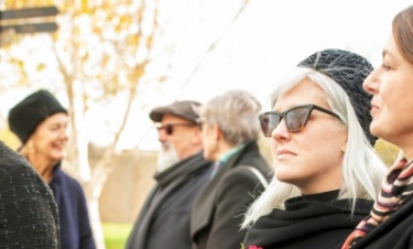 Spotkanie z żałobnikami – czy stypa to konieczność?